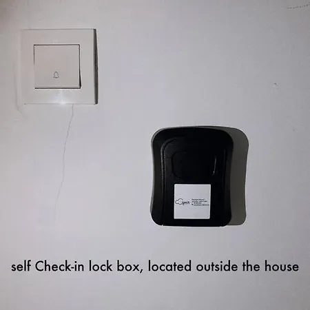 2-4 Pax Spacious Muji Living At Austin Height #11 Johor Bahru Exterior photo